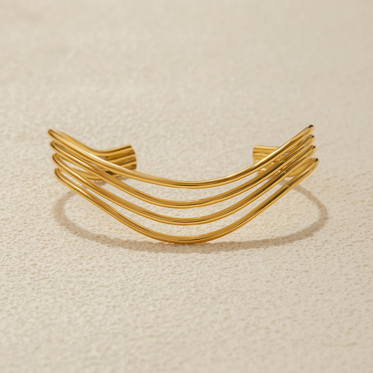 Velisse Wave Bangle