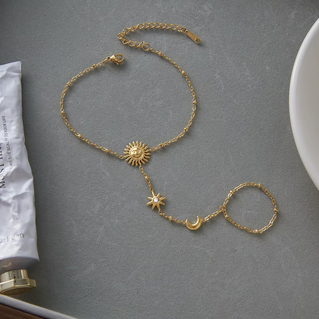 Soluné Hand Chain Bracelet