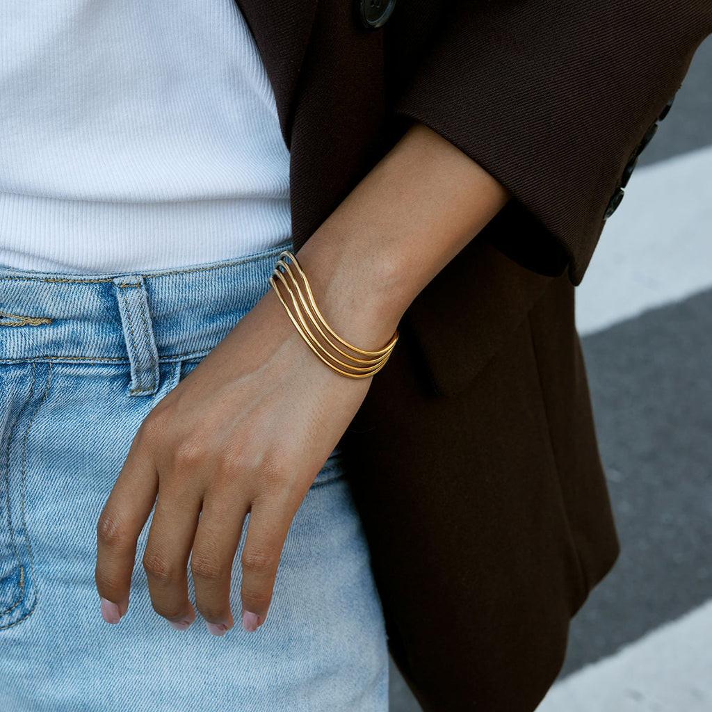 Velisse Wave Bangle