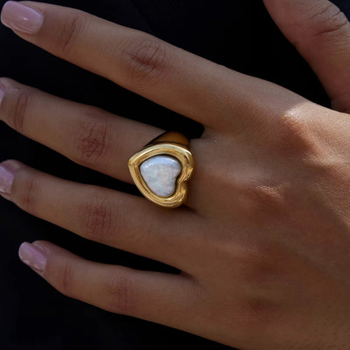 Amora Heart Ring