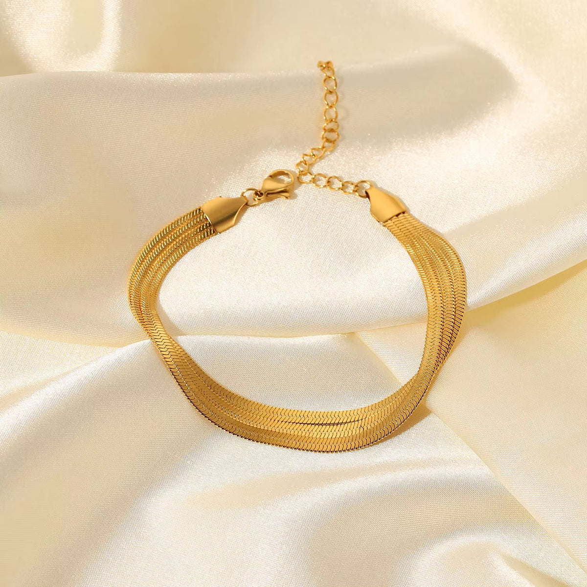 Valenne Snake Chain Bracelet