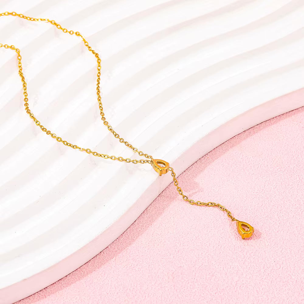 Elara Drop Necklace