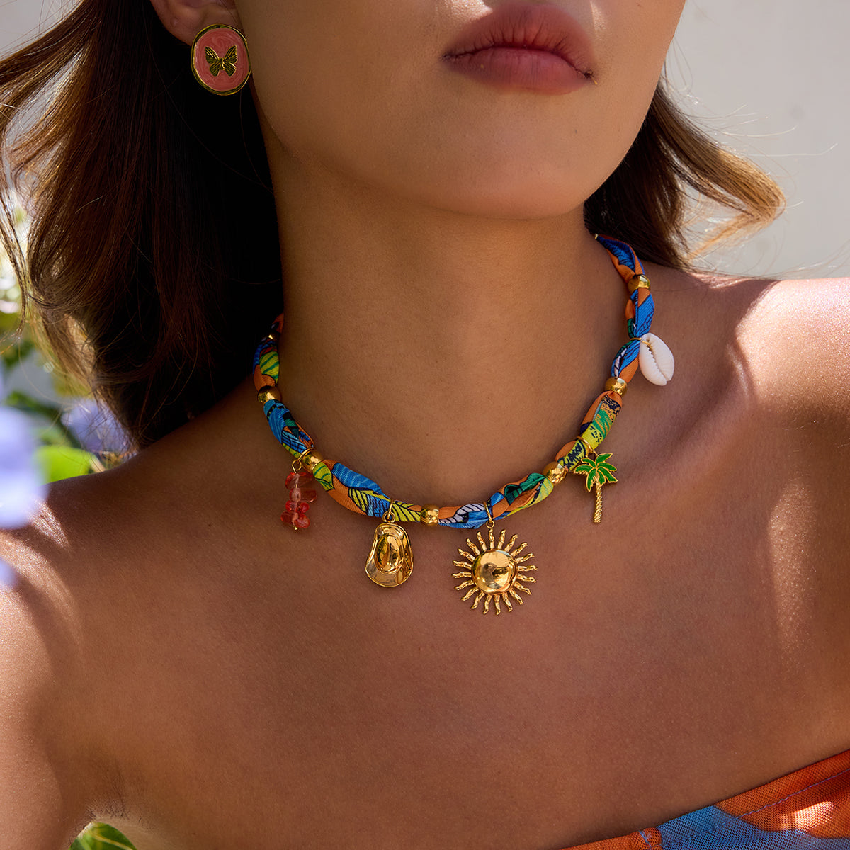 Coralune Choker Necklace