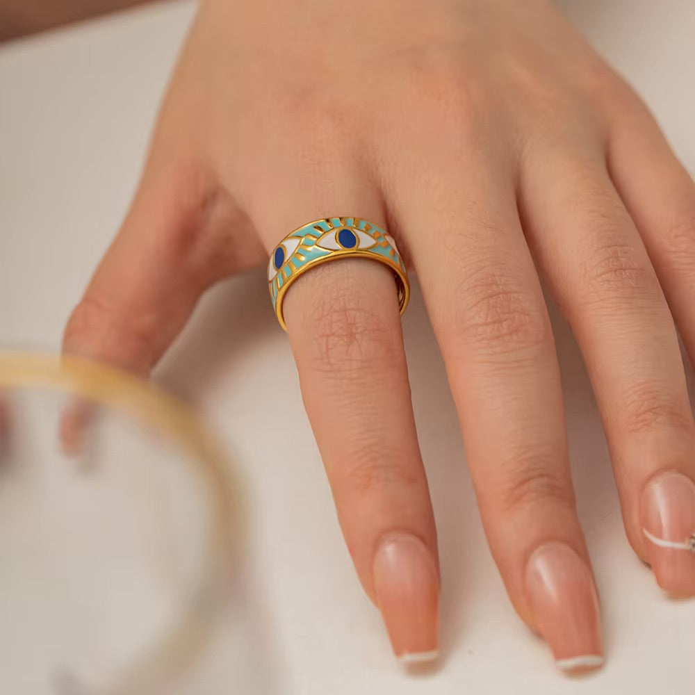 Evora Eye Ring