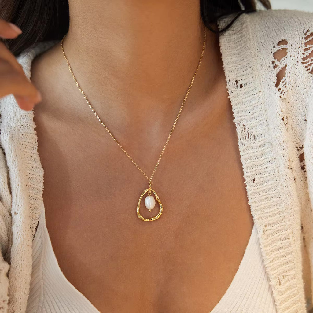 Kaia Pearl Necklace