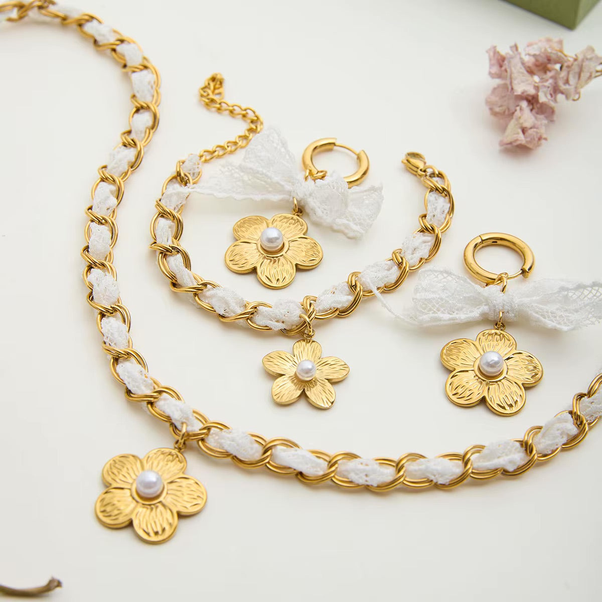 Fleuréa Necklace