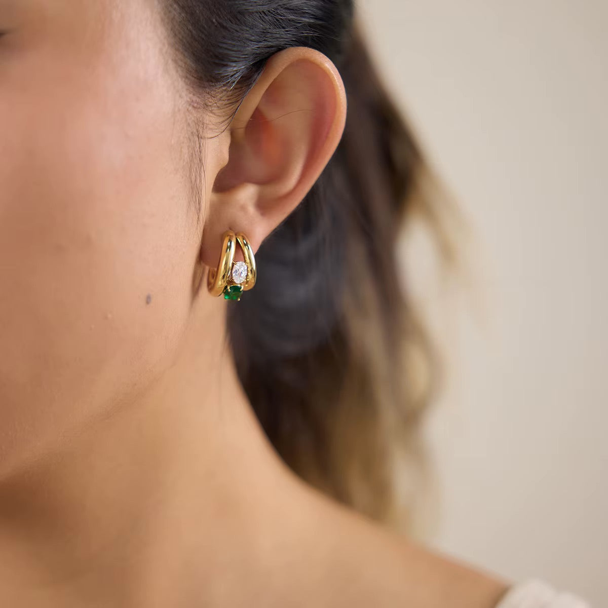 White Aurelia Earrings